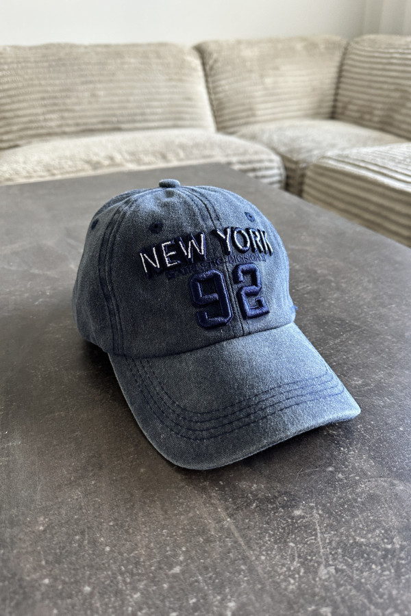 CZAPKA Z DASZKIEM NEW YORK CIEMNY JEANS 2